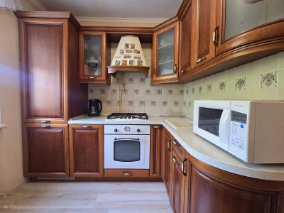 Продам 3-ком пр-т Богдана Хмельницкого Центр