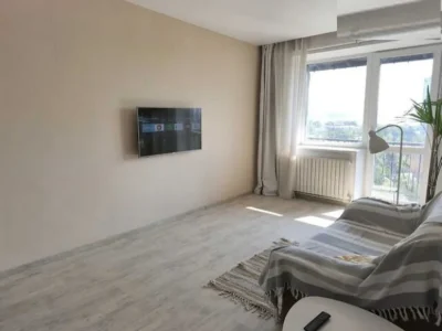 продам 2-к квартиру топовая локация на пр. Дмитрия Яворницко