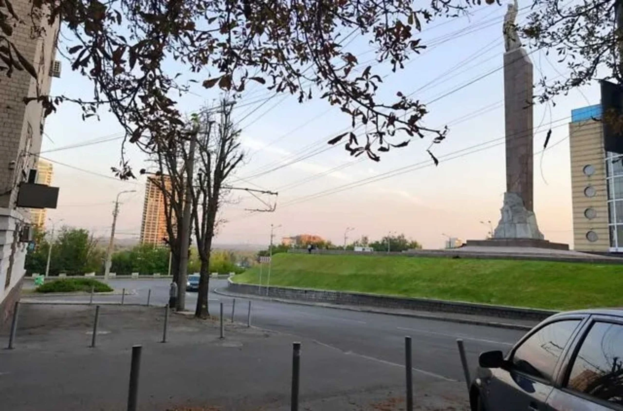 продам 2-к квартиру топовая локация на пр. Дмитрия Яворницко