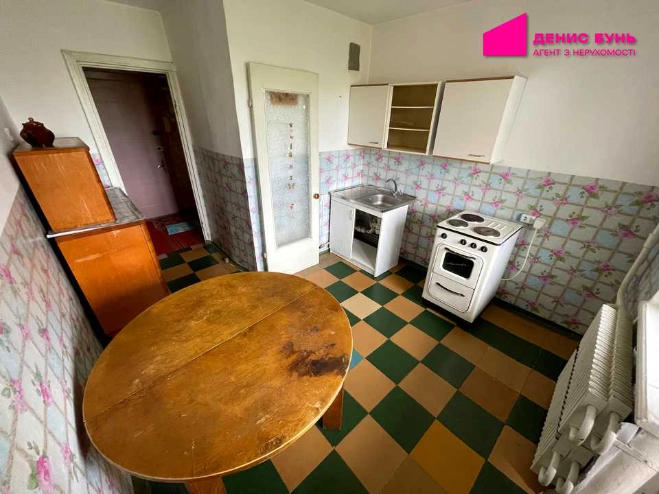 Apartment. Dnipro, Dobrovolches' prov.