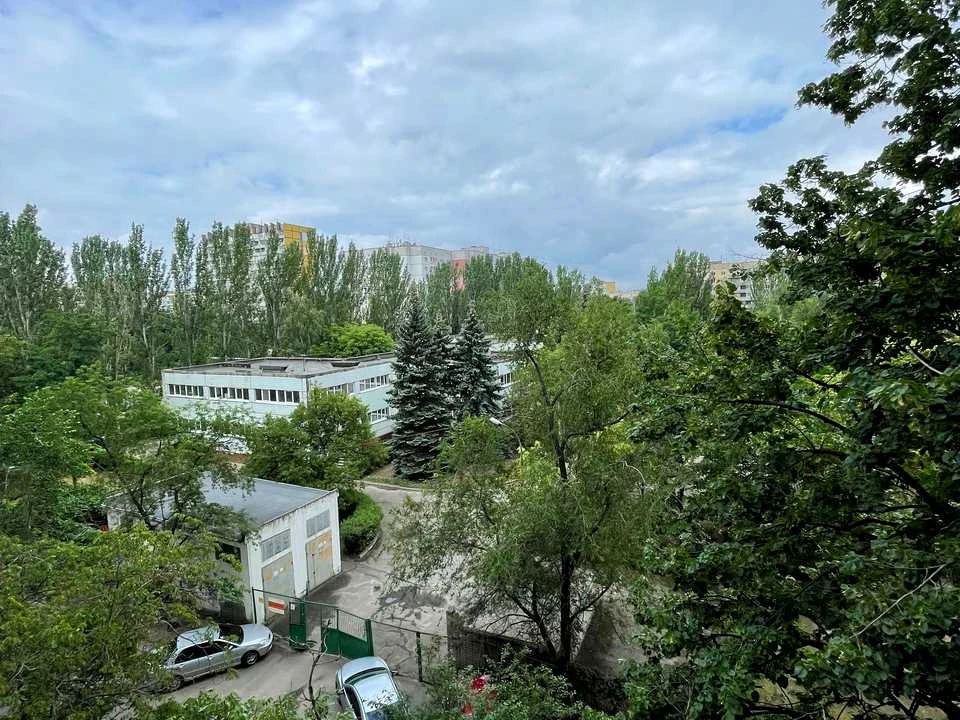 Apartment. Dnipro, Dobrovolches' prov.