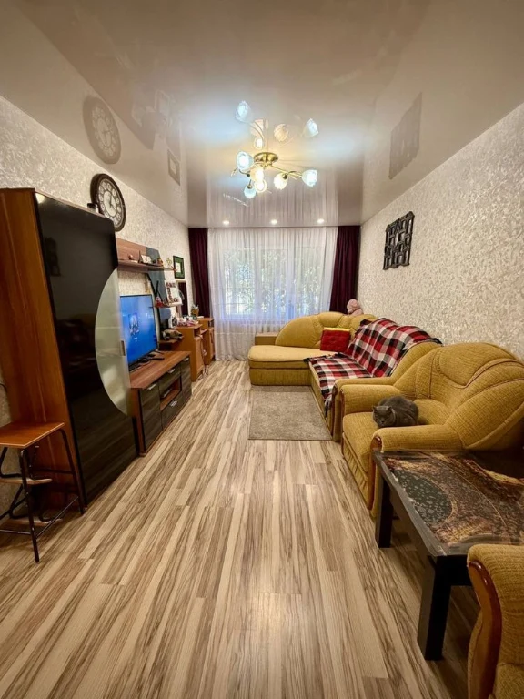 For Sale 3-room apartment 70 sq.m. Klotch Donetsk Avenue