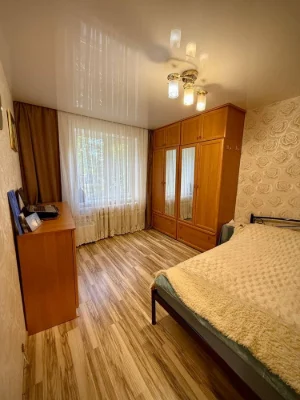Продам трикімнатну квартиру 70 кв.м. Клочко Донецьке шосе