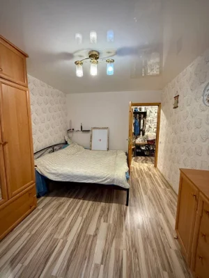 Продам трикімнатну квартиру 70 кв.м. Клочко Донецьке шосе