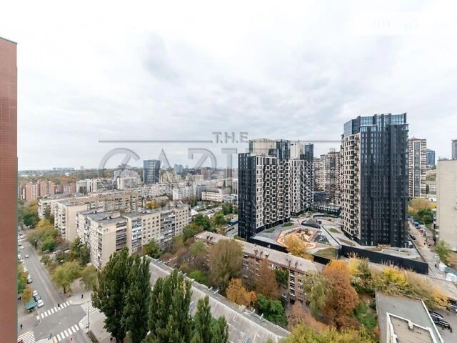 Sale of 3-room apartment 140 sq. m on Vasylya Tyutyunnyka street • ID 3