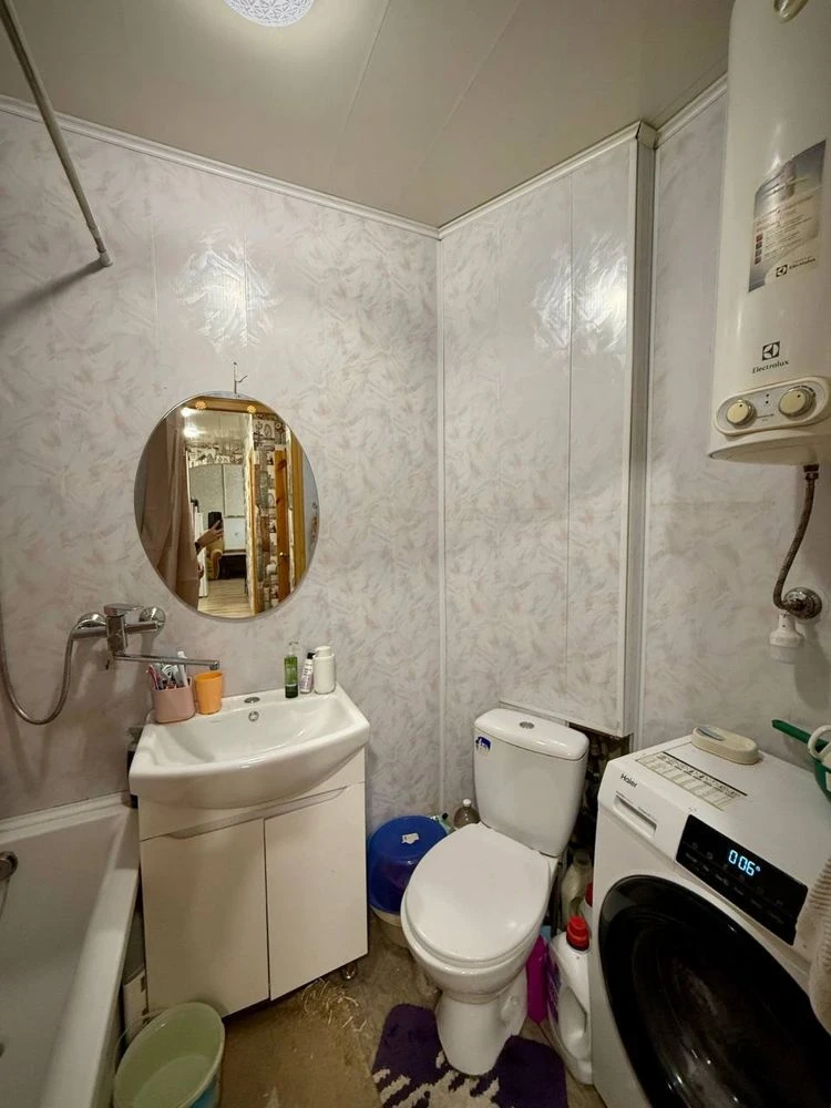 Продам трикімнатну квартиру 70 кв.м. Клочко Донецьке шосе