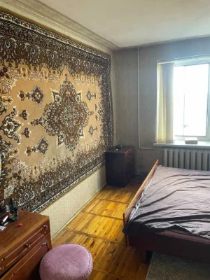Продам 2 кім.кв. пр-т Аерокосмічний