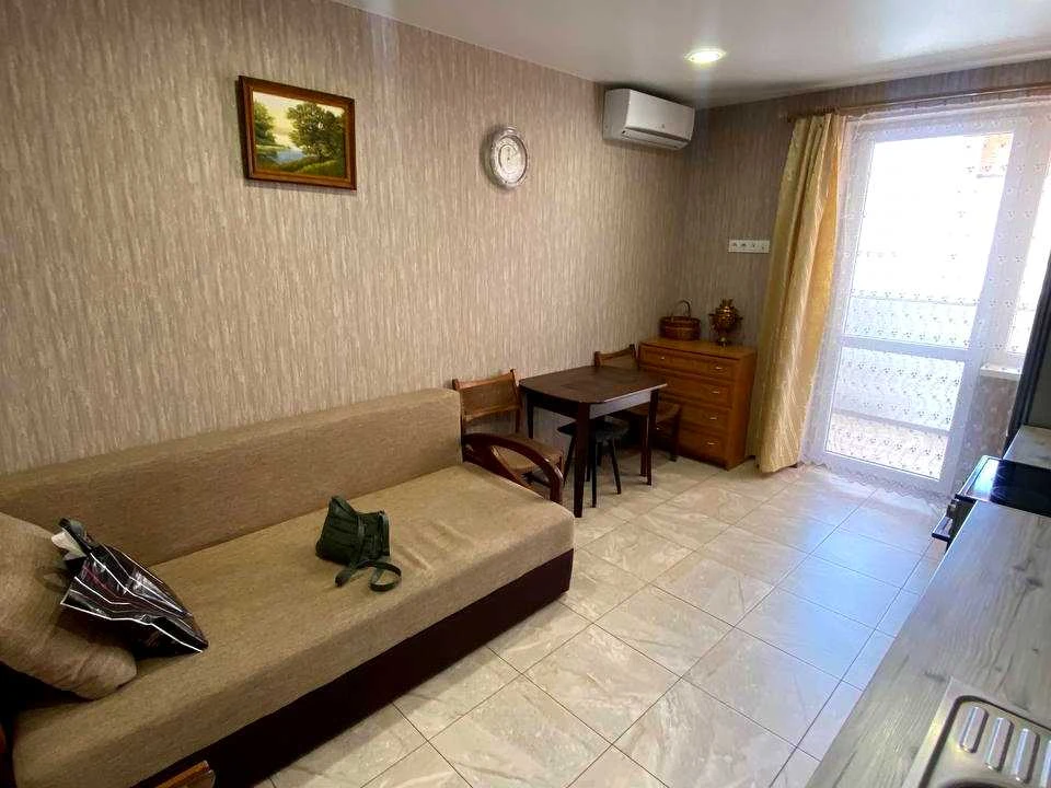 Apartment. Kharkiv, Domobudivelna St.