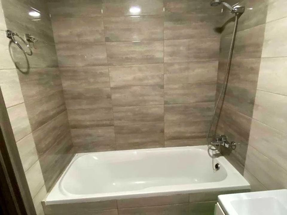 Apartment. Kharkiv, Domobudivelna St.