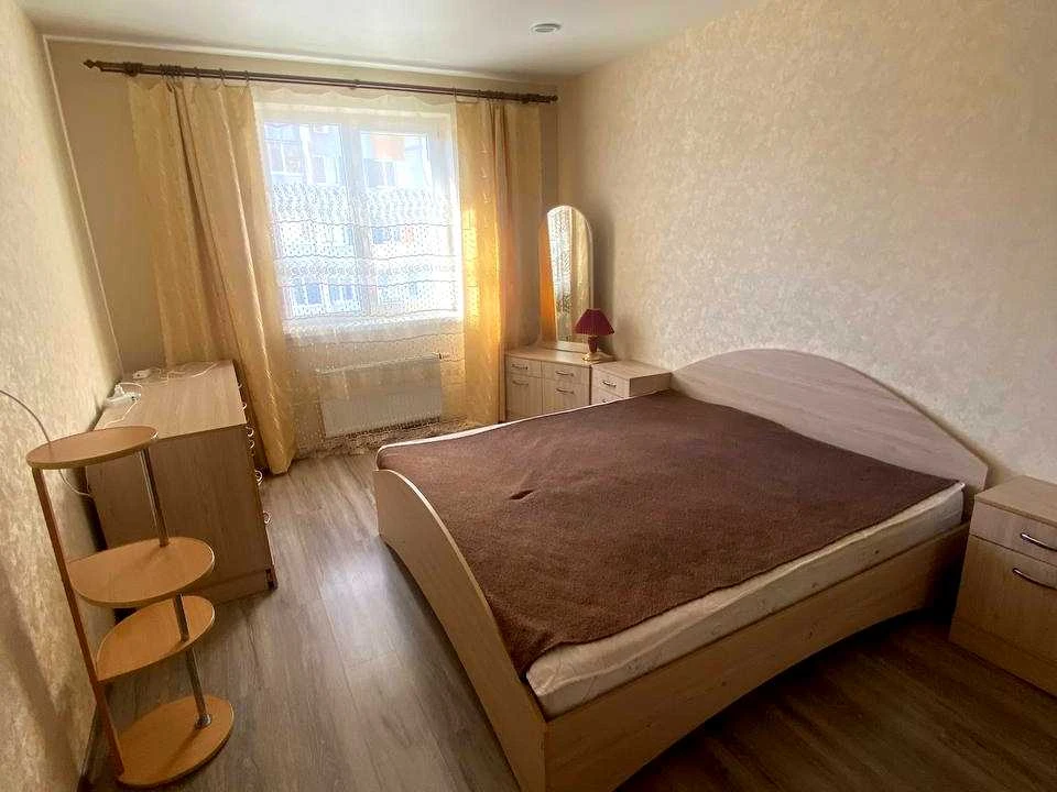 Apartment. Kharkiv, Domobudivelna St.