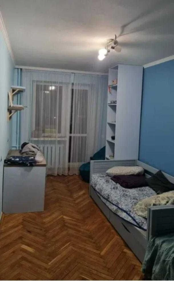 Терміново! Продам 3 к кв біля цирку