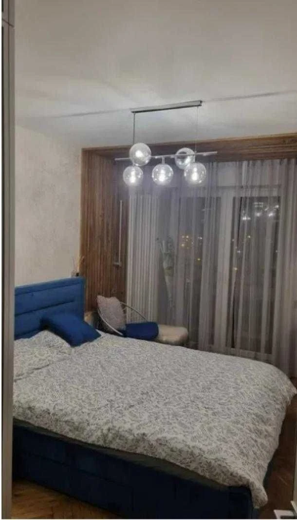 Терміново! Продам 3 к кв біля цирку