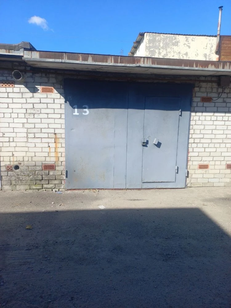 Гараж під СТО Пухівська