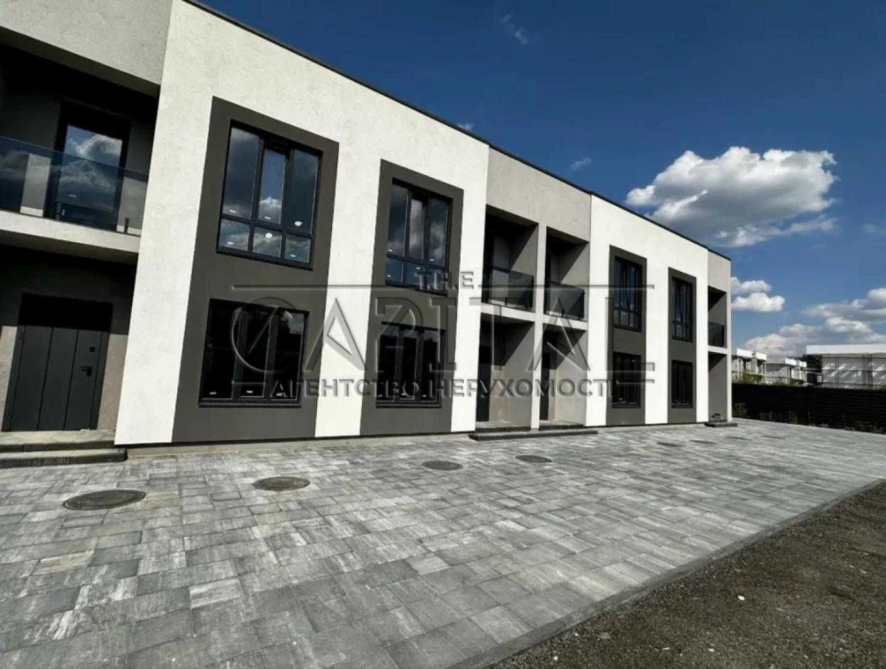 Продаж таунхауса Осокорки Київ 120 м2 2 сотки 2 паркомісця в
