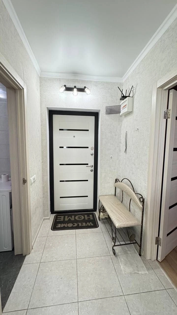 Продается 1-комнатная квартира 35 м², в кирпичном доме на