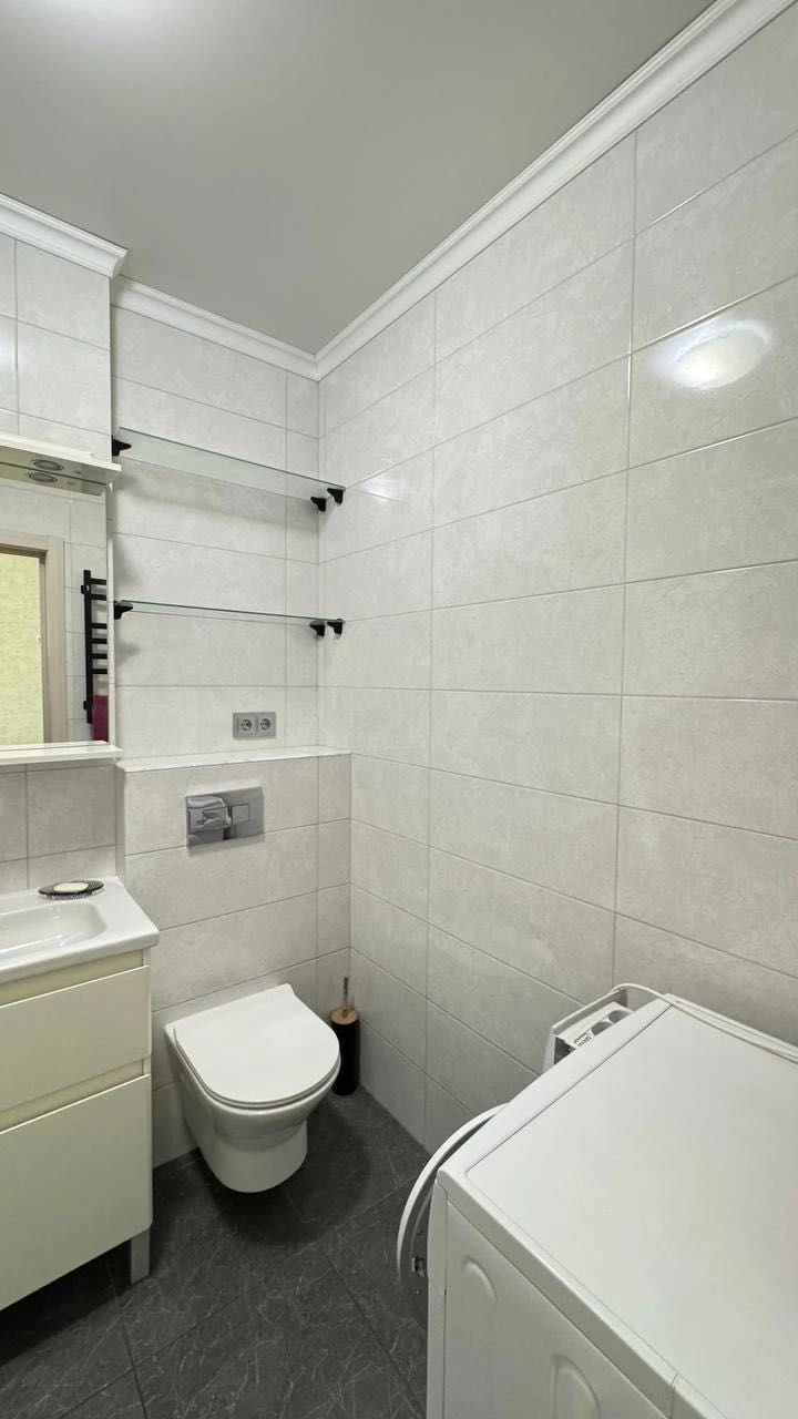 Продается 1-комнатная квартира 35 м², в кирпичном доме на