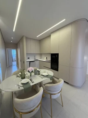 Продам 2-комнатную квартиру с ремонтом в KADORR City на Крас