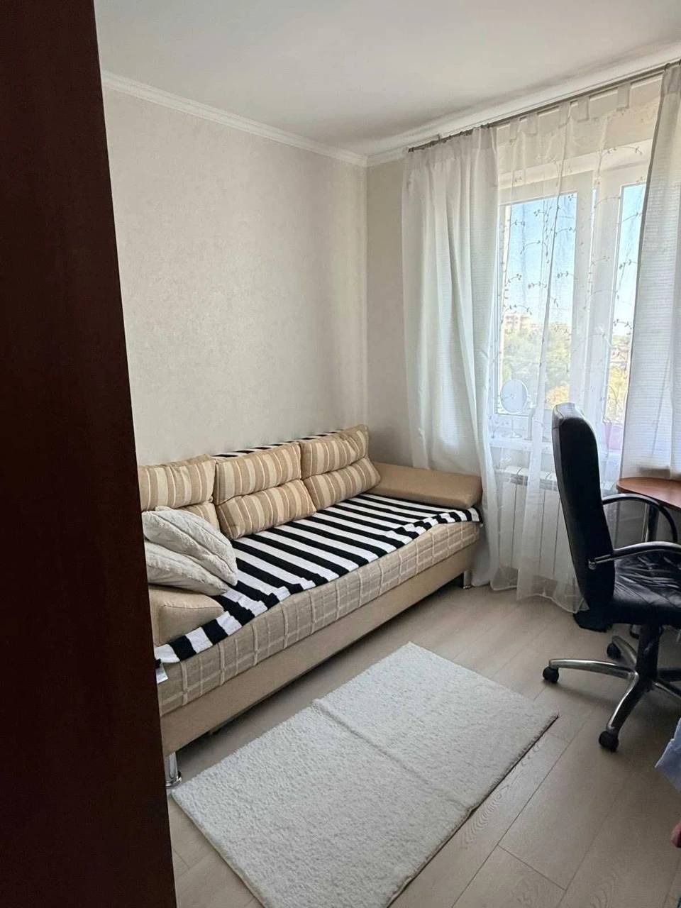Продам 3-ком. квартиру на 4 ст. Фонтана. 1L21