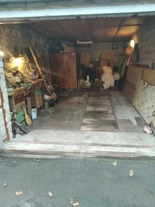 Продам капітальний гараж