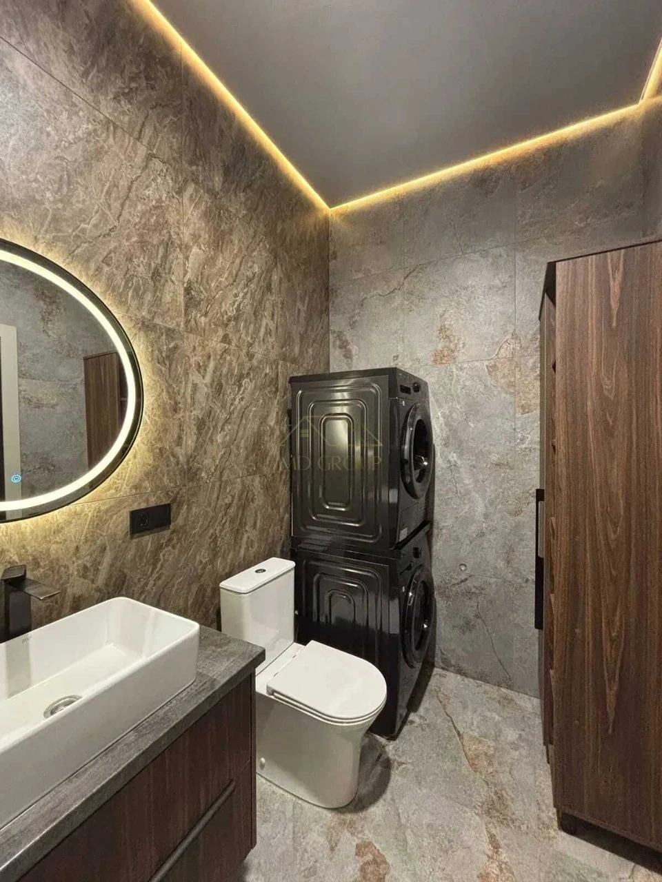 Euro-two 55 sq m with renovation in new building | 2nd floor | Center