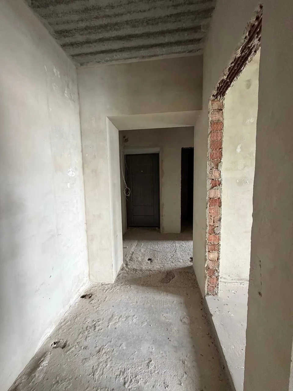 For Sale! 2-room apartment. Ready house.