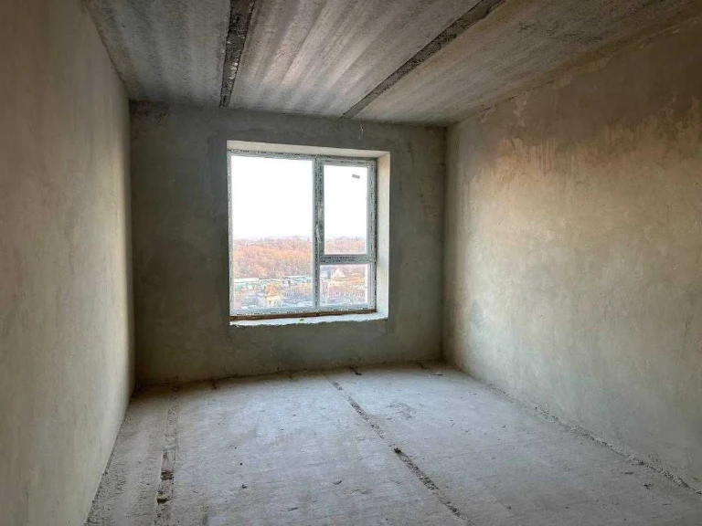 Urgent! 1-room apartment with a view of Lake City!