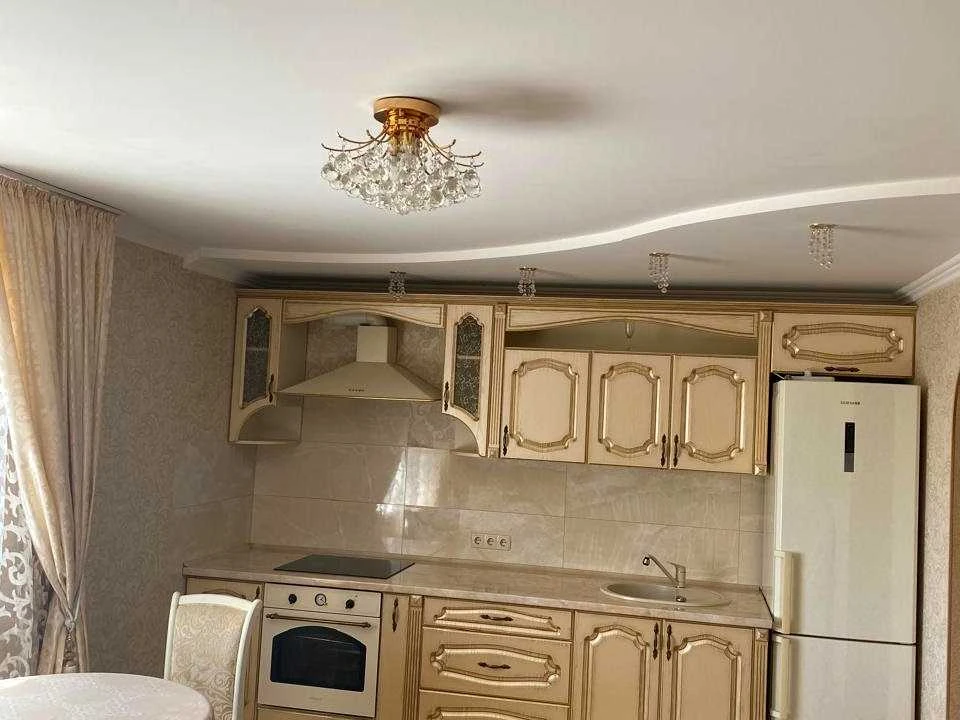 Apartment. Odesa, Melnytska St.