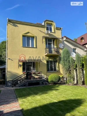 Продаж приватного будинку в Центрі Франківська