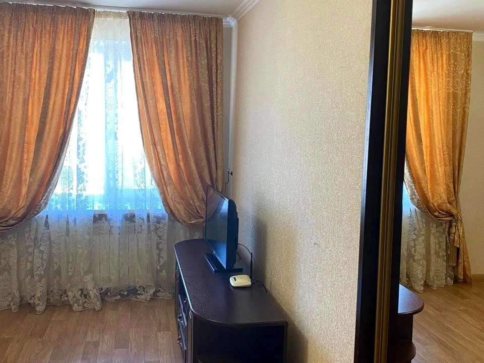 Apartment. Odesa, Melnytska St.