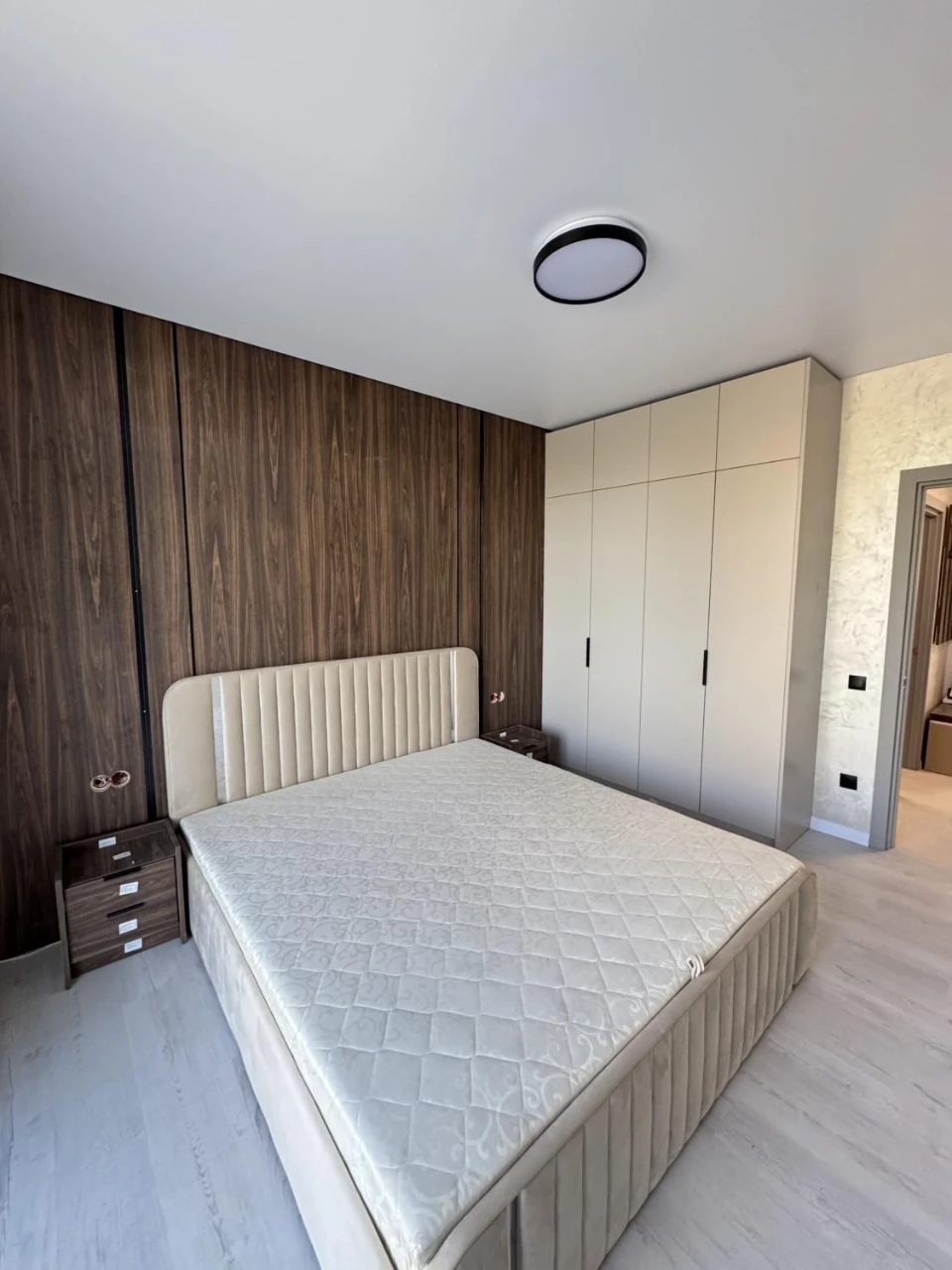 Sale of a modern apartment with a large terrace