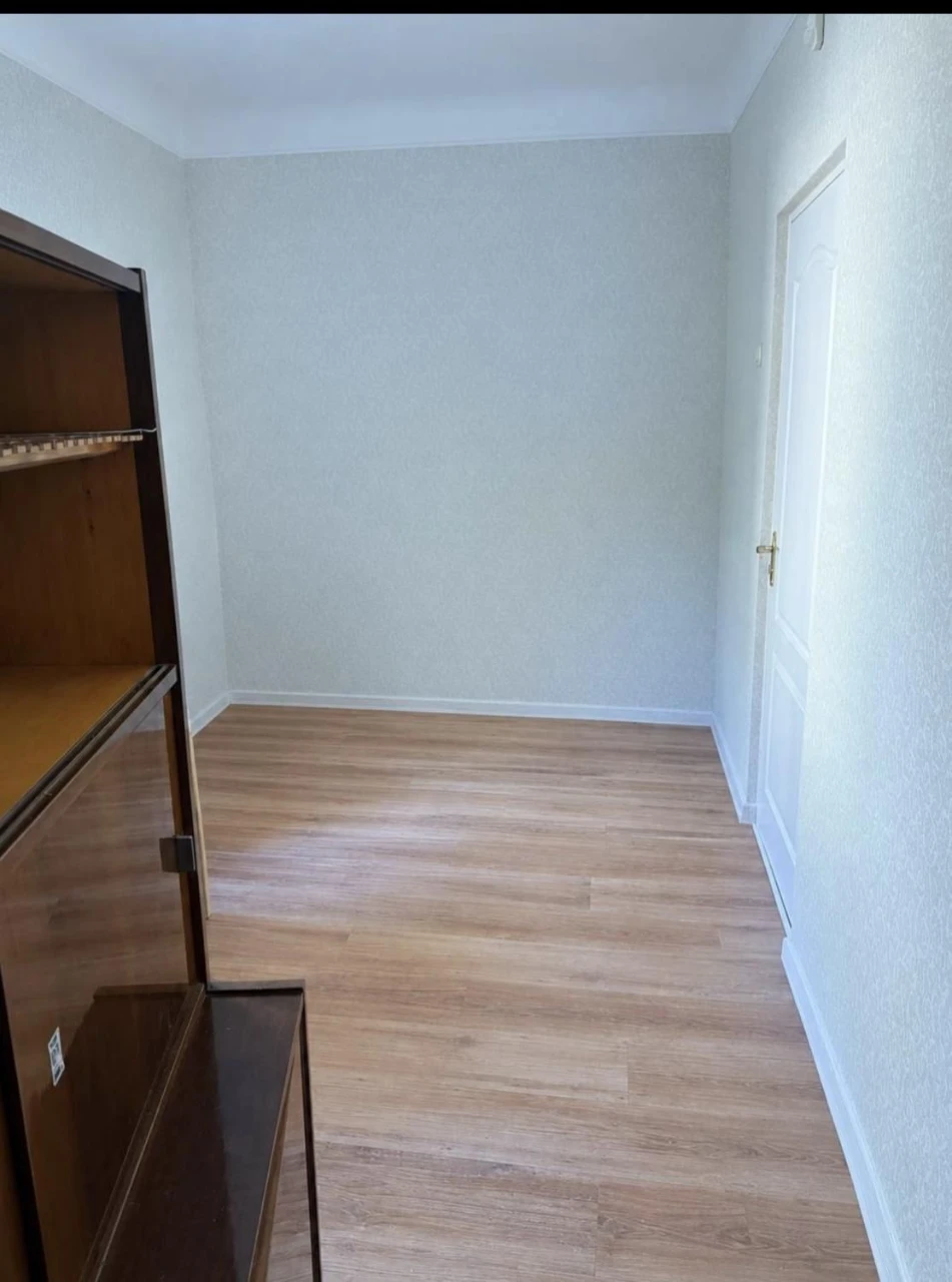 2 room apartment, near center, St. Tikhogo