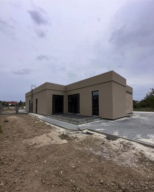 Sale of Duplex / Urban Communication / 200 m2