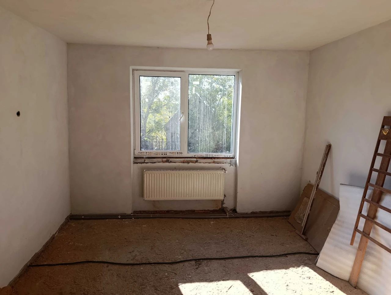 Sale of a country house 165 sq.m. with a plot of 6.5 acres in