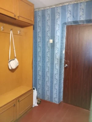 Selling a 2-room apartment in the village of Chorniavka. Owner.