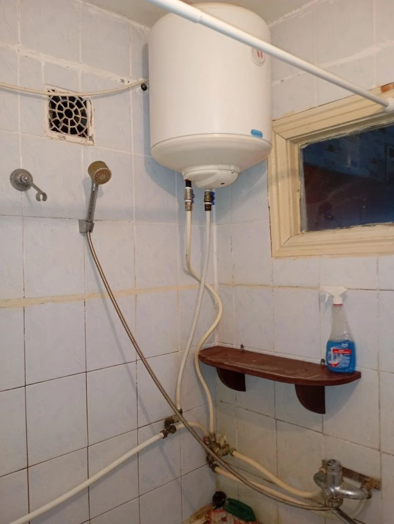 Selling a 2-room apartment in the village of Chorniavka. Owner.