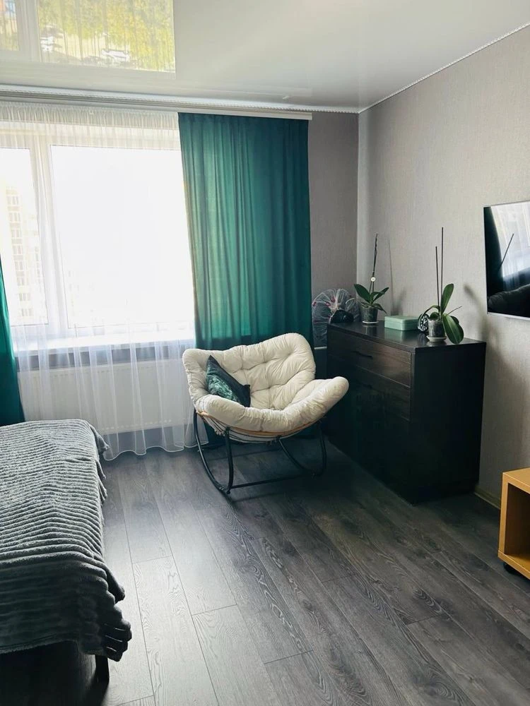 For sale TWO-ROOM apartment with completely new renovation, area