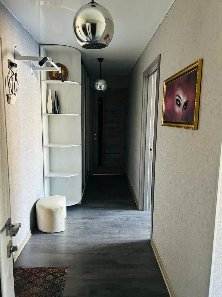 For sale TWO-ROOM apartment with completely new renovation, area