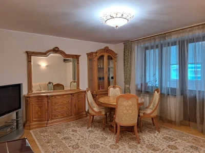 Rent a spacious 4-bedroom apartment (75 sq.m) in Kyiv, Pechersky district