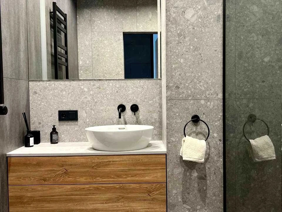 Apartment. Kyiv, Rostislavska St.