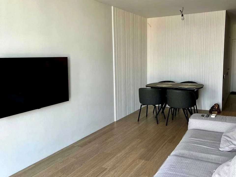 Apartment. Kyiv, Rostislavska St.