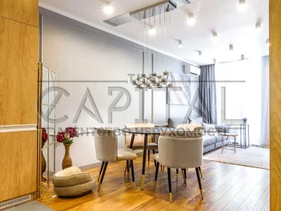 Apartment. Kyiv, Zarychna St.