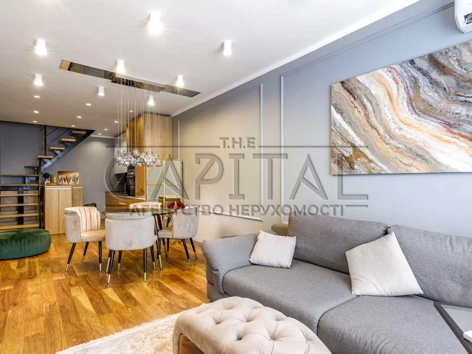 Apartment. Kyiv, Zarychna St.