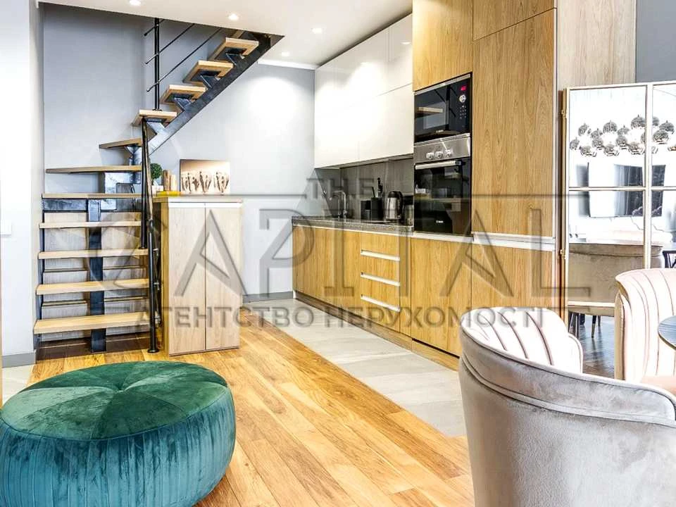Apartment. Kyiv, Zarychna St.