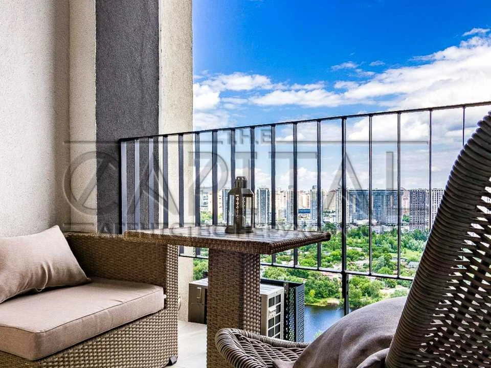 Apartment. Kyiv, Zarychna St.