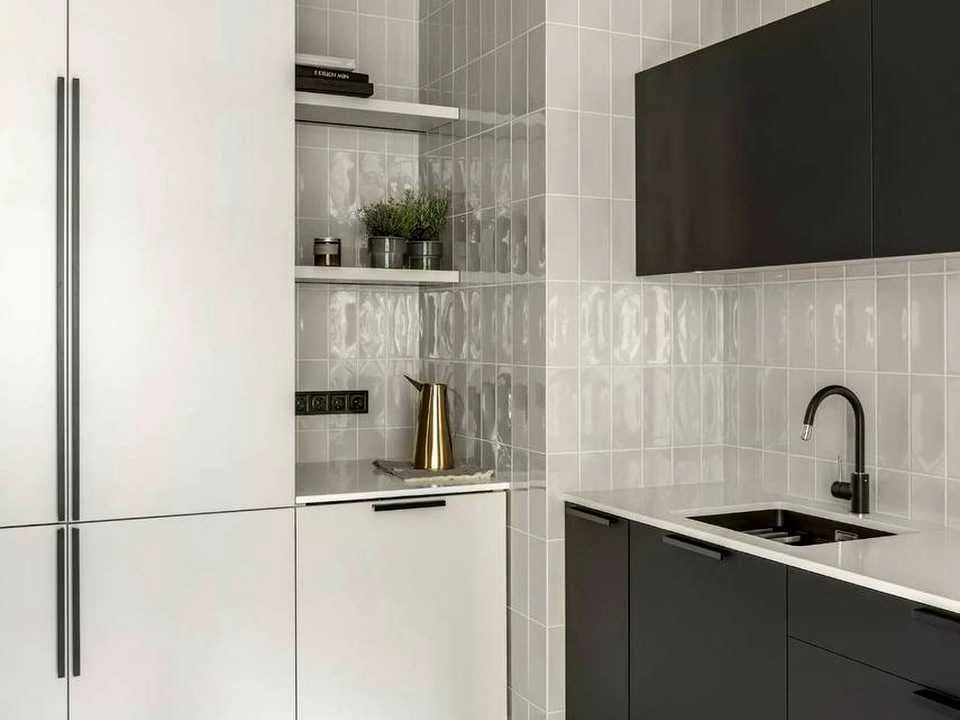Apartment. Kyiv, Naberezhno-Ribalska Street, St.