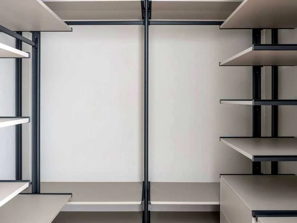 Apartment. Kyiv, Naberezhno-Ribalska Street, St.