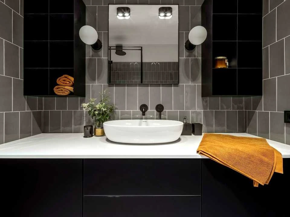 Apartment. Kyiv, Naberezhno-Ribalska Street, St.