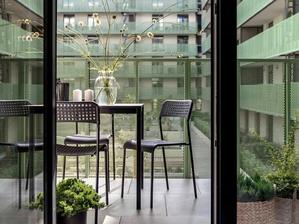 Apartment. Kyiv, Naberezhno-Ribalska Street, St.