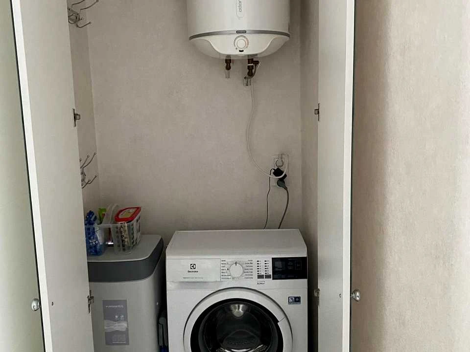 Apartment. Kyiv, Евгений Коновальця Street