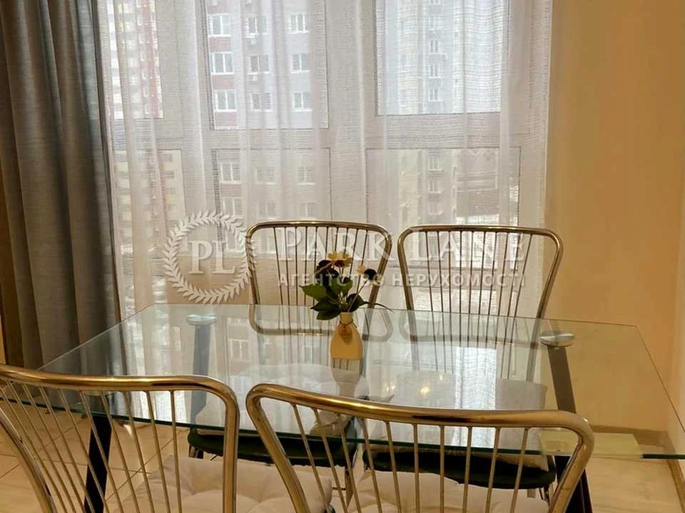 Apartment. Kyiv, Boris Hmyri Street